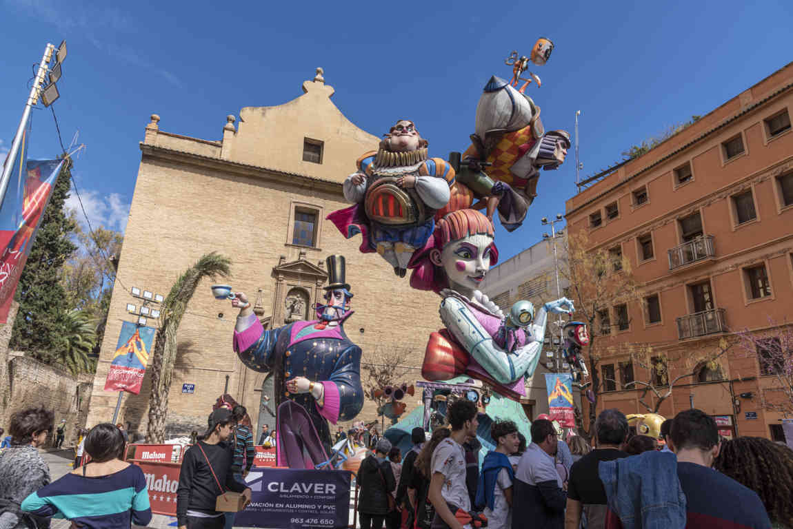 Valencia - fallas 2023 - falla Quart-Palomar - Ciber 01 .jpg